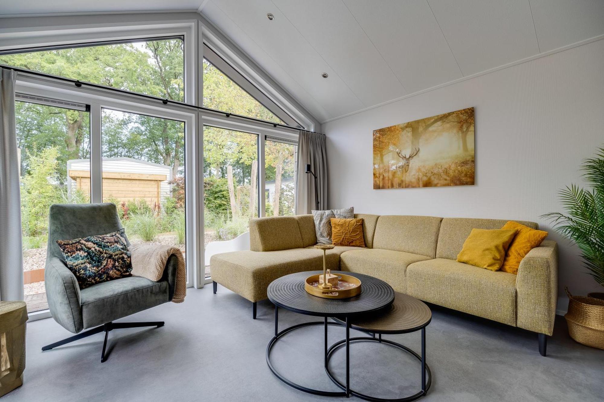 Modern Ingericht Chalet Op Groen Park Op De Veluwe Epe Exterior photo